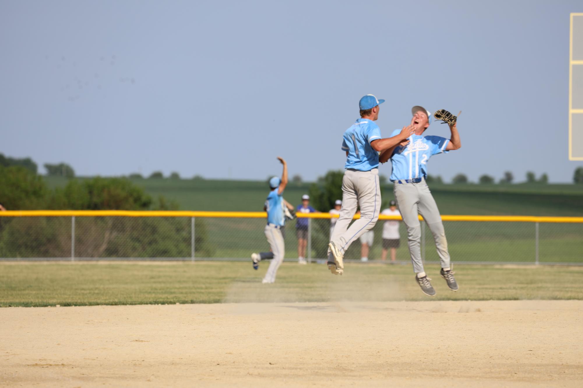 Pirates Edge Out Dakota in Thrilling Postseason Battle
